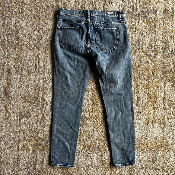 Brandy Melville Women's Jeans - Size 25 - Trendy and Comfortable Denim - Picture 5 of 5